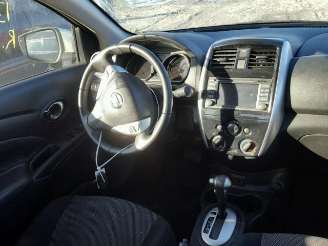 3N1CN7AP6HL808888 - 2017 NISSAN VERSA S SILVER photo 9