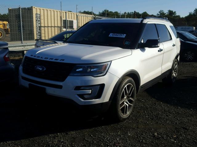 1FM5K8GT1HGC50652 - 2017 FORD EXPLORER S WHITE photo 2