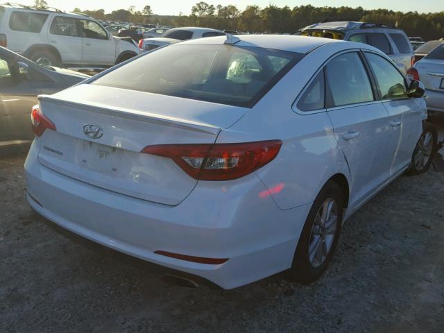 5NPE24AF0GH321446 - 2016 HYUNDAI SONATA SE WHITE photo 4