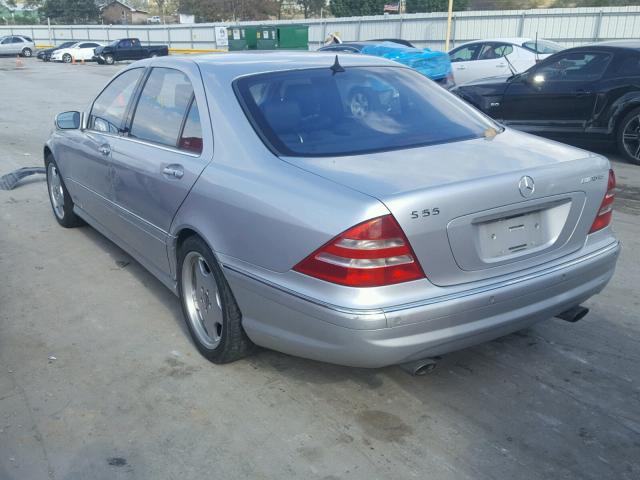 WDBNG73J02A278715 - 2002 MERCEDES-BENZ S 55 AMG SILVER photo 3