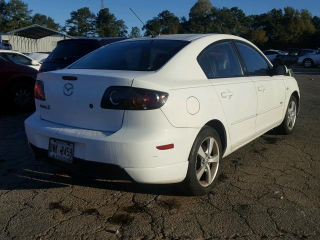 JM1BK123551279107 - 2005 MAZDA 3 S WHITE photo 4