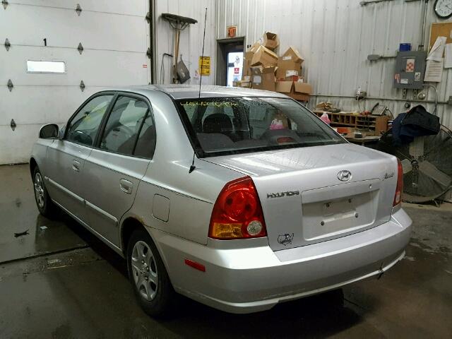 KMHCG45C05U598234 - 2005 HYUNDAI ACCENT GL SILVER photo 3