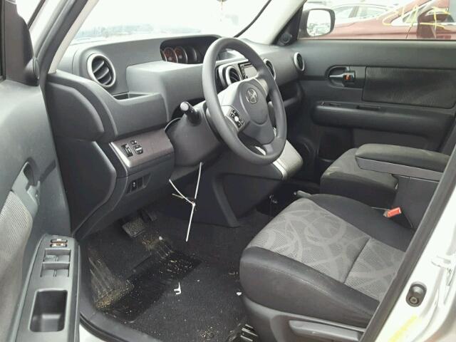 JTLZE4FE9EJ053904 - 2014 TOYOTA SCION XB 银色 照片 9