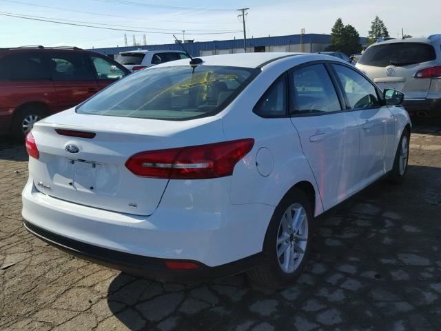 1FADP3F27HL271466 - 2017 FORD FOCUS WHITE photo 4