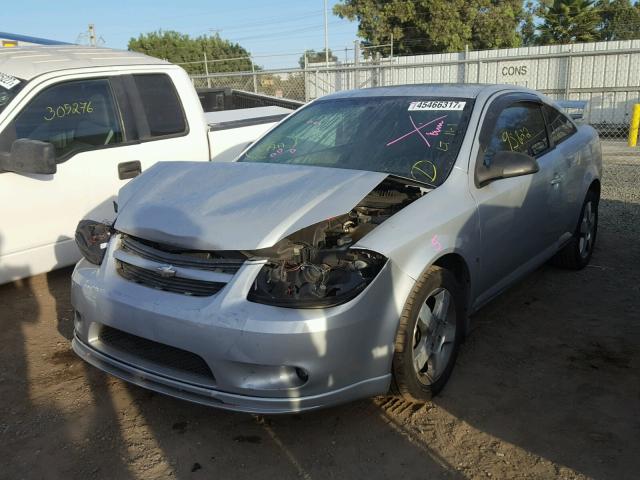 1G1AK15F067645533 - 2006 CHEVROLET COBALT LS SILVER photo 2