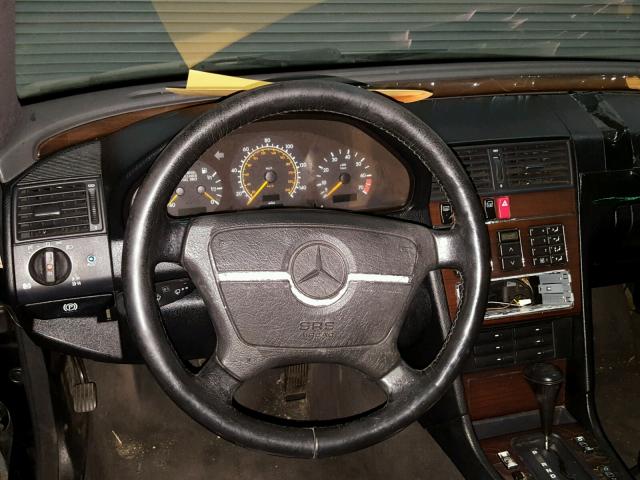 WDBHA22E6RF083267 - 1994 MERCEDES-BENZ C BLACK photo 9