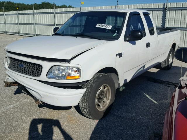 1FTRX17W2YNB88344 - 2000 FORD F150 WHITE photo 2