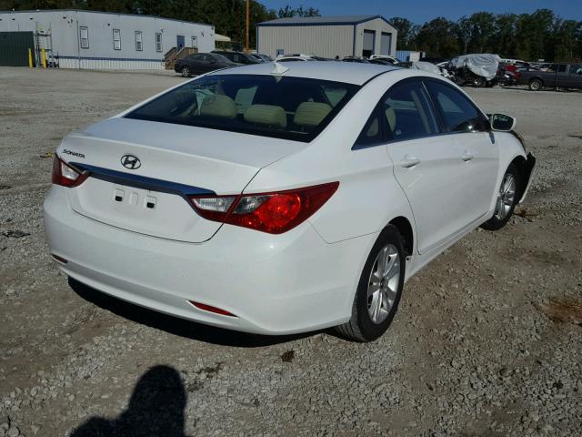 5NPEB4AC0DH706300 - 2013 HYUNDAI SONATA GLS WHITE photo 4