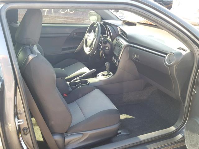 JTKJF5C79FJ001412 - 2015 TOYOTA SCION TC 石墨色 照片 5