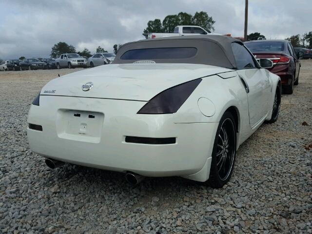 JN1AZ36A76M453998 - 2006 NISSAN 350Z ROADS WHITE photo 4