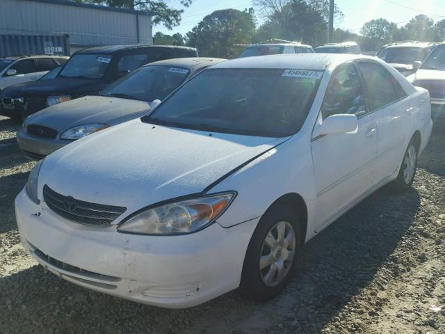 4T1BE32K94U361943 - 2004 TOYOTA CAMRY LE WHITE photo 2