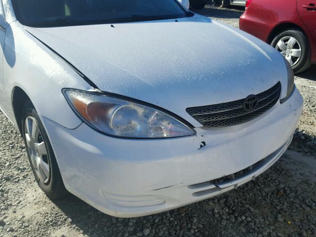 4T1BE32K94U361943 - 2004 TOYOTA CAMRY LE თეთრი ფოტო 9