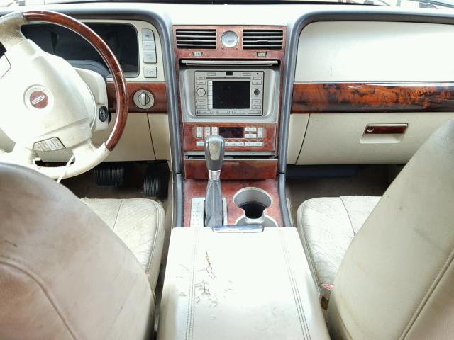 5LMFU28R43LJ18755 - 2003 LINCOLN NAVIGATOR BURGUNDY photo 9