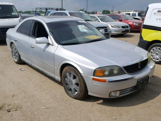 1LNHM86S32Y634837 - 2002 LINCOLN LS 银色 照片 1