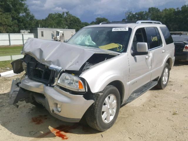 5LMEU68HX4ZJ41353 - 2004 LINCOLN AVIATOR 银色 照片 2