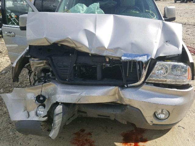 5LMEU68HX4ZJ41353 - 2004 LINCOLN AVIATOR 银色 照片 7