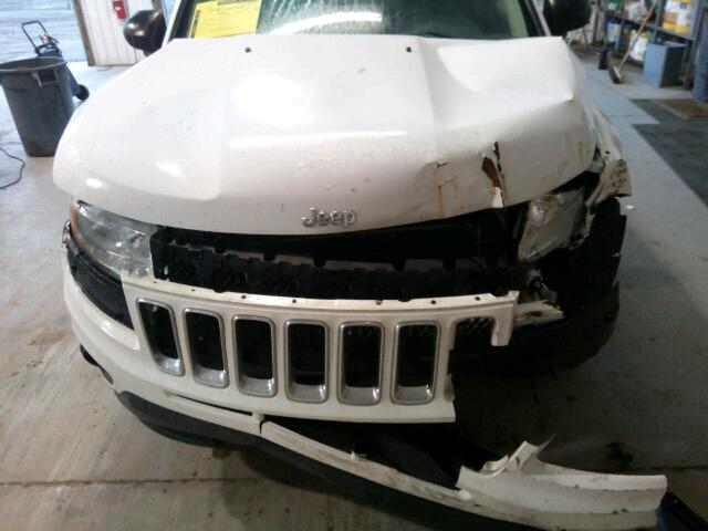1J4NT1FB1BD287396 - 2011 JEEP COMPASS SP 白色 照片 7