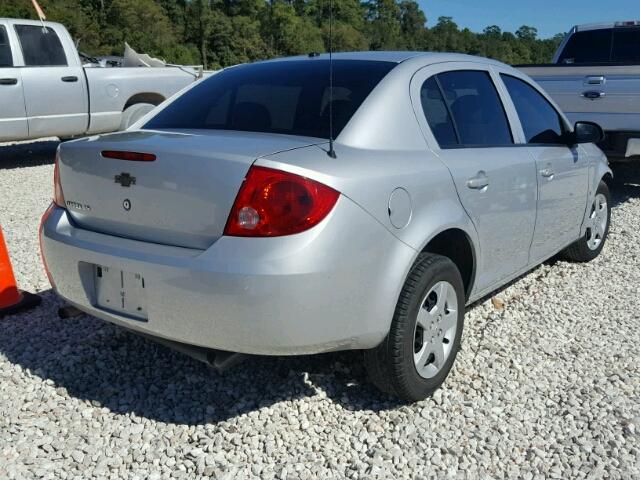 1G1AK58F787288194 - 2008 CHEVROLET COBALT SILVER photo 4