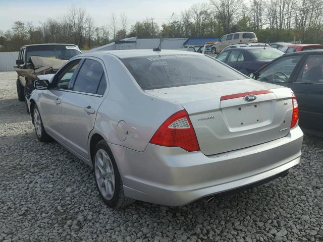 3FAHP0HGXBR264335 - 2011 FORD FUSION SE SILVER photo 3