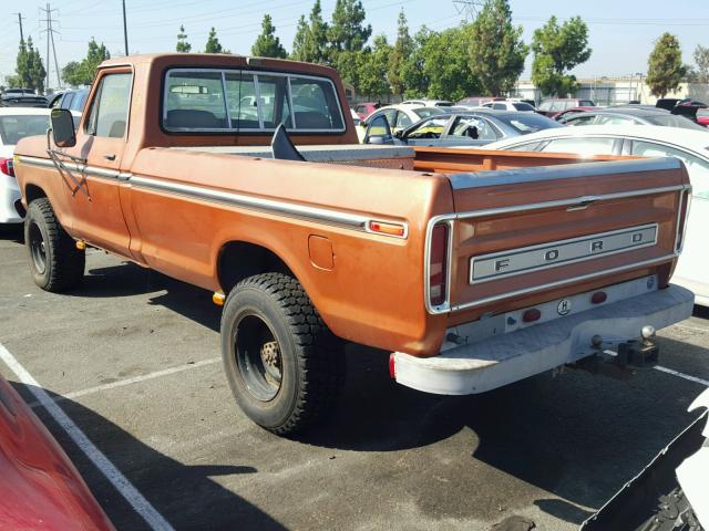 F26SRY87702 - 1977 FORD F 250 ORANGE photo 3