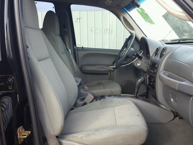 1J4GL38K66W126389 - 2006 JEEP LIBERTY RE BLACK photo 5