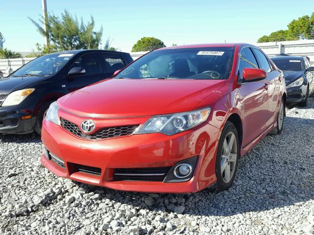 4T1BF1FK8EU808940 - 2014 TOYOTA CAMRY L RED photo 2