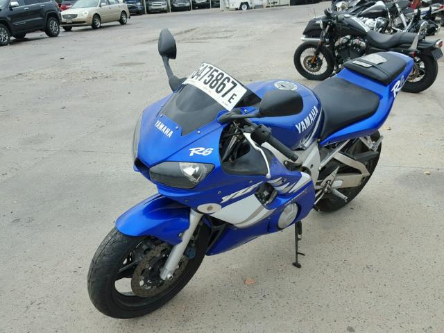 JYARJ04E91A018000 - 2001 YAMAHA YZFR6 L BLUE photo 2