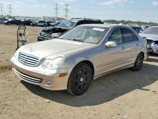 WDBRF81J75F558328 - 2005 MERCEDES-BENZ C 240 4MAT TAN photo 2