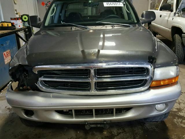 1B7HG48NX2S707653 - 2002 DODGE DAKOTA GRAY photo 9