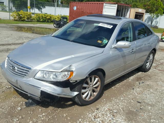 KMHFC46F98A332637 - 2008 HYUNDAI AZERA SE SILVER photo 2