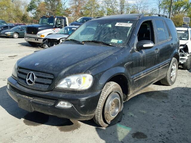 4JGAB57E34A468281 - 2004 MERCEDES-BENZ ML 350 BLACK photo 2