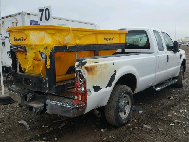 1FTSX21558EE04582 - 2008 FORD F250 SUPER WHITE photo 4