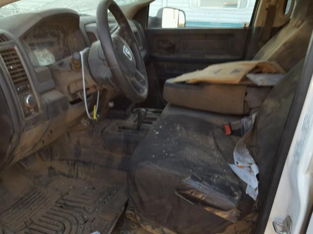 3C7WRTCT4DG523372 - 2013 RAM 3500 WHITE photo 5