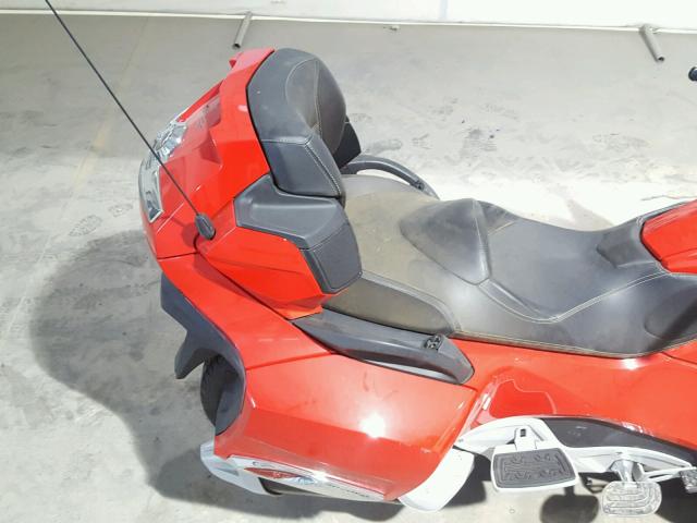 2BXJBHC1XBV000525 - 2011 CAN-AM SPYDER ROA RED photo 6