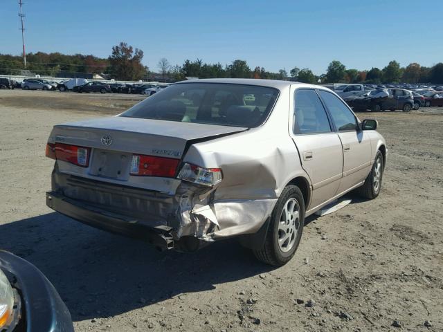 4T1BF22K9YU113589 - 2000 TOYOTA CAMRY LE ბეჟი ფოტო 4