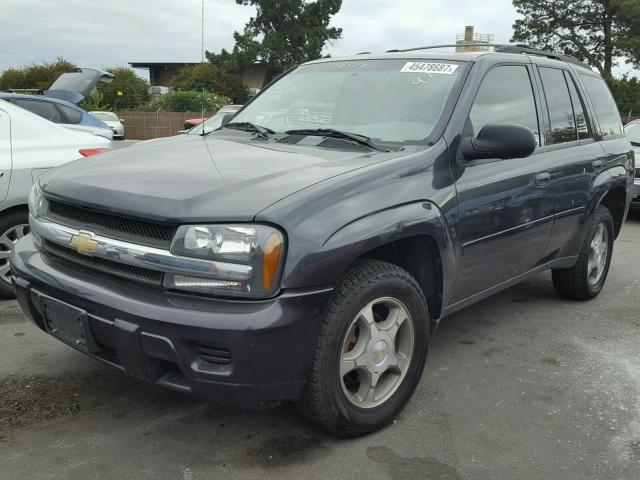 1GNDT13SX62349800 - 2006 CHEVROLET TRAILBLAZE GRAY photo 2