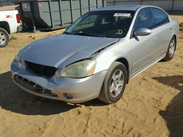 1N4AL11D33C338519 - 2003 NISSAN ALTIMA BAS SILVER photo 2