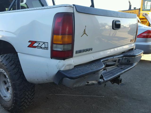 1GTEK19T91E339783 - 2001 GMC NEW SIERRA WHITE photo 9