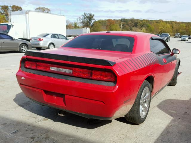 2B3LJ44V59H522379 - 2009 DODGE CHALLENGER RED photo 4