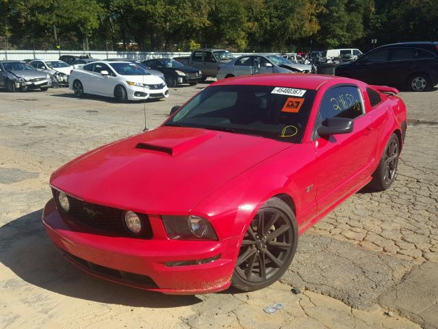 1ZVFT82H155152900 - 2005 FORD MUSTANG GT RED photo 2