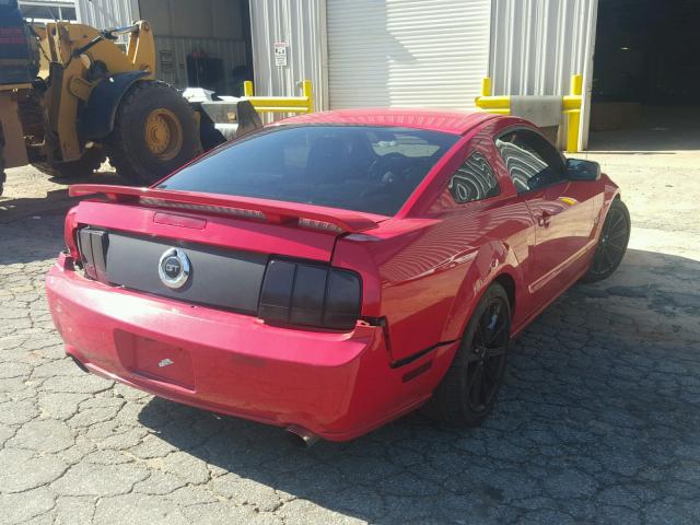 1ZVFT82H155152900 - 2005 FORD MUSTANG GT RED photo 4