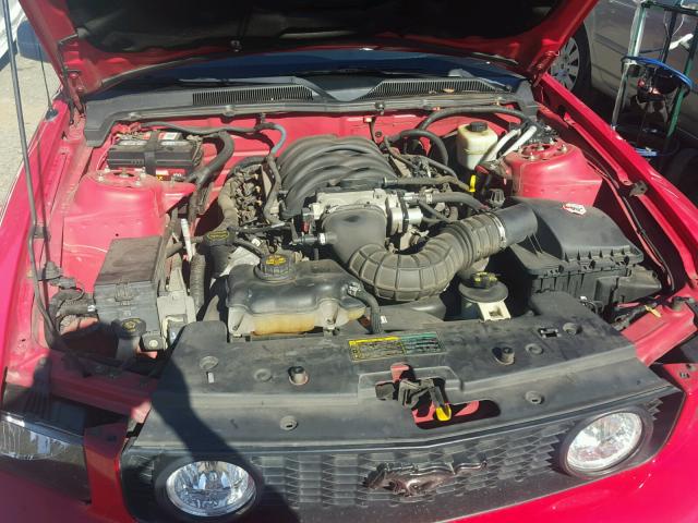 1ZVFT82H155152900 - 2005 FORD MUSTANG GT RED photo 7