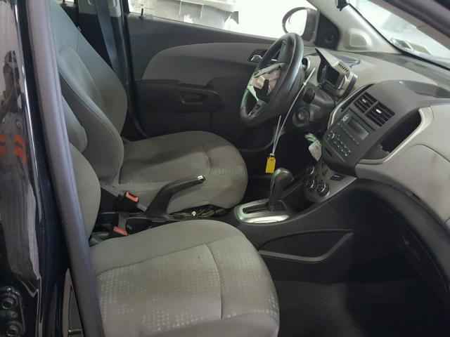 1G1JA6SH2E4155441 - 2014 CHEVROLET SONIC LS BLACK photo 5