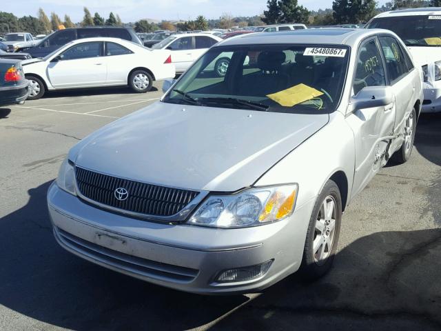 4T1BF28B31U152496 - 2001 TOYOTA AVALON XL SILVER photo 2