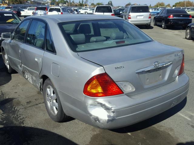 4T1BF28B31U152496 - 2001 TOYOTA AVALON XL SILVER photo 3