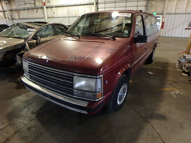 1P4FH44R3LX322948 - 1990 PLYMOUTH GRAND VOYA BURGUNDY photo 2