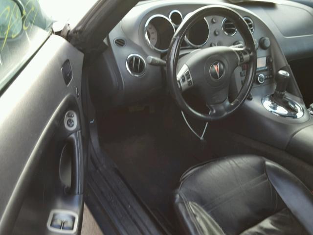 1G2MC35B48Y111818 - 2008 PONTIAC SOLSTICE GRAY photo 9