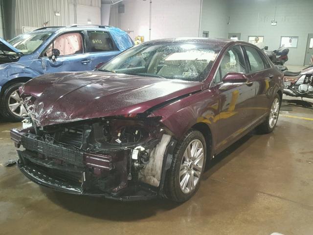 3LN6L2LU5DR813203 - 2013 LINCOLN MKZ HYBRID MAROON photo 2