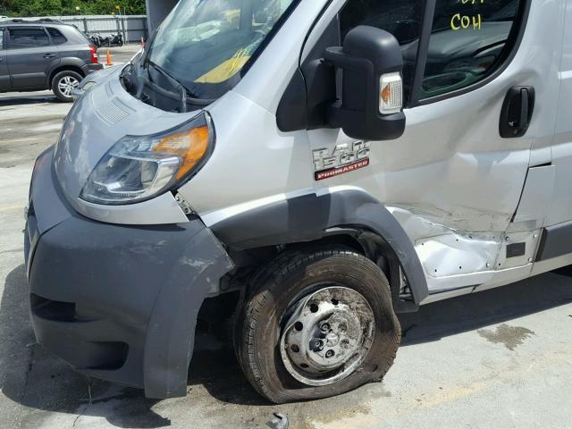 3C6TRVAG1HE528328 - 2017 RAM PROMASTER 银色 照片 9