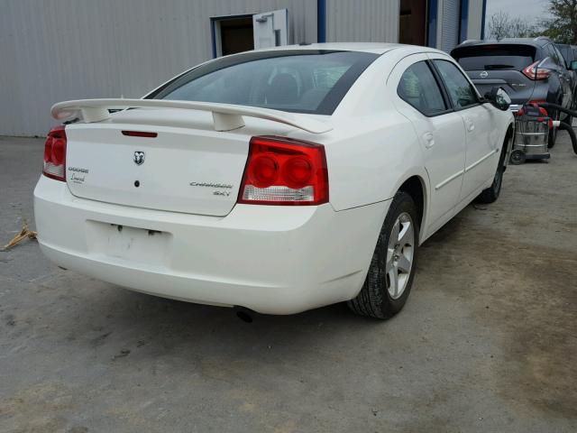 2B3CA3CV4AH229167 - 2010 DODGE CHARGER SX WHITE photo 4